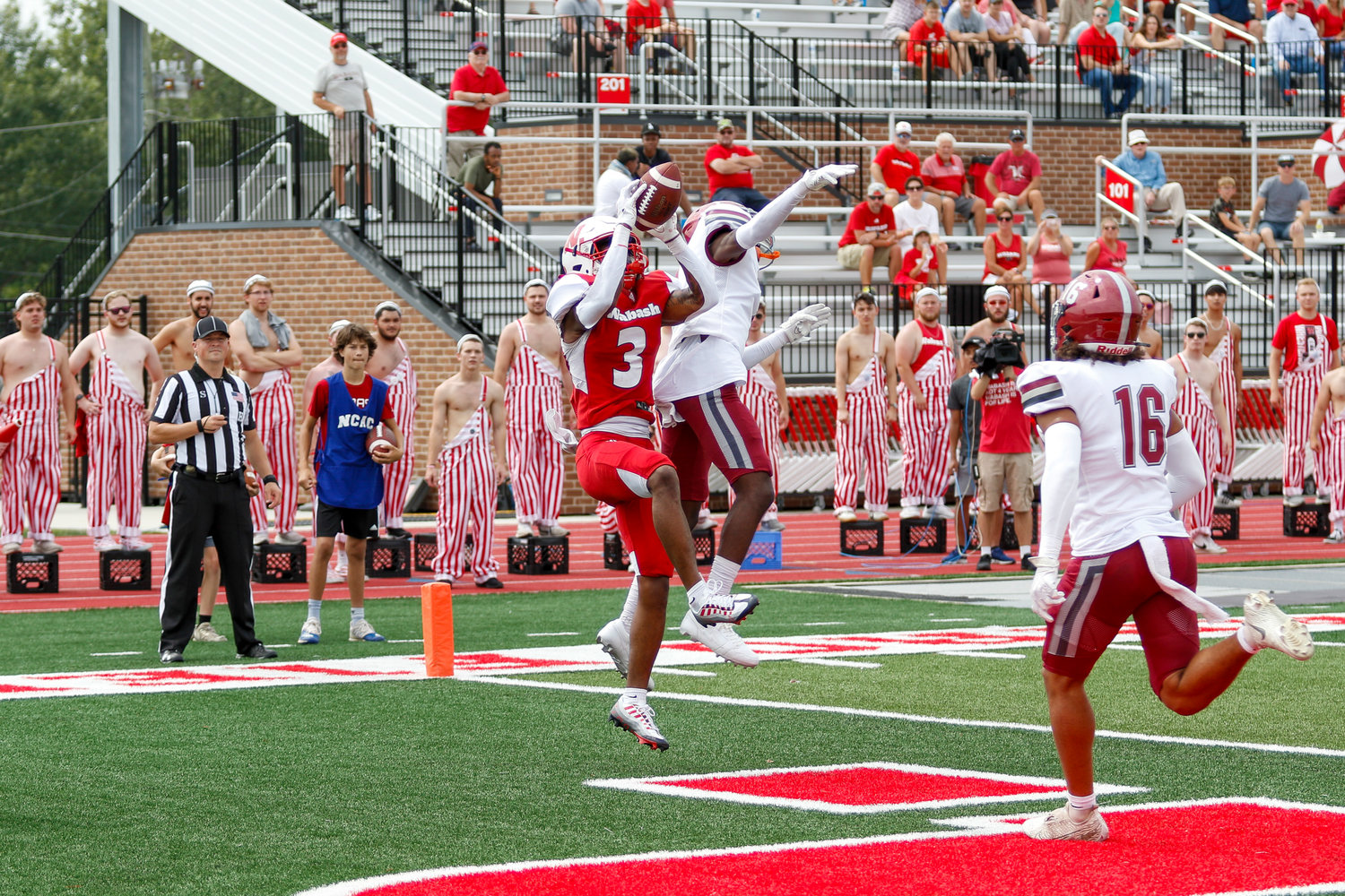 Junior Wide-Receiver Derek Allen had a monster game for the Little Giants with 160 yards receiving and three touchdowns in Wabash’s 52-48 season opening win over Hampden Sydney on Saturday.